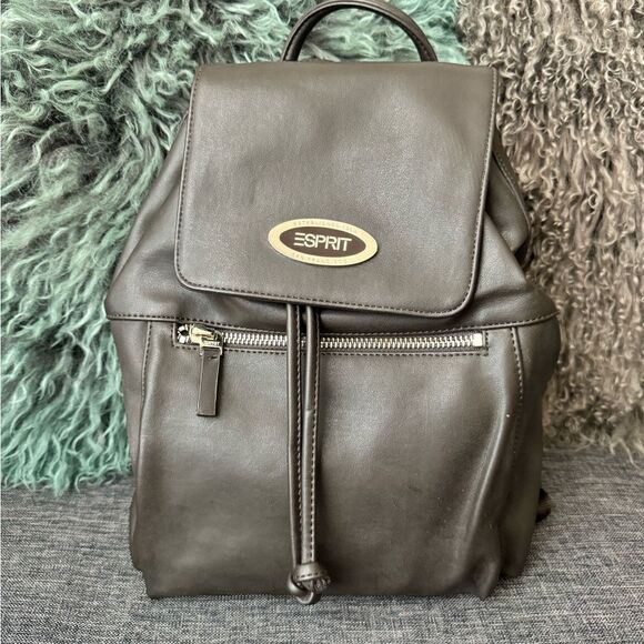 Esprit Handbags - Y2K Esprit Vintage Faux Leather
Drawstring Backpack